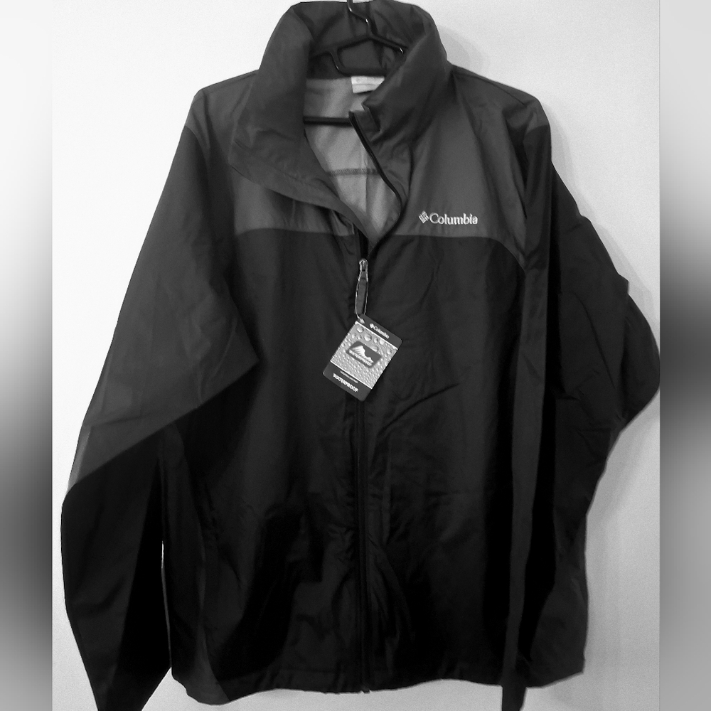 Columbia Men's Black Rain Jacket